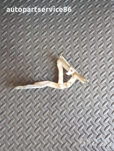 Лява панта на предния капак за KIA Opirus 3.5 (2006), снимка 2 - Части - 53273560