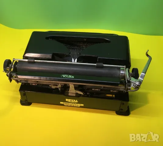 Винтидж пишеща машина Royal Portable  Латиница Модел O 1934 г. Работеща !, снимка 4 - Антикварни и старинни предмети - 48035393