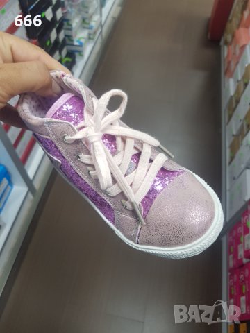 Обувки, снимка 3 - Детски боти и ботуши - 42393850