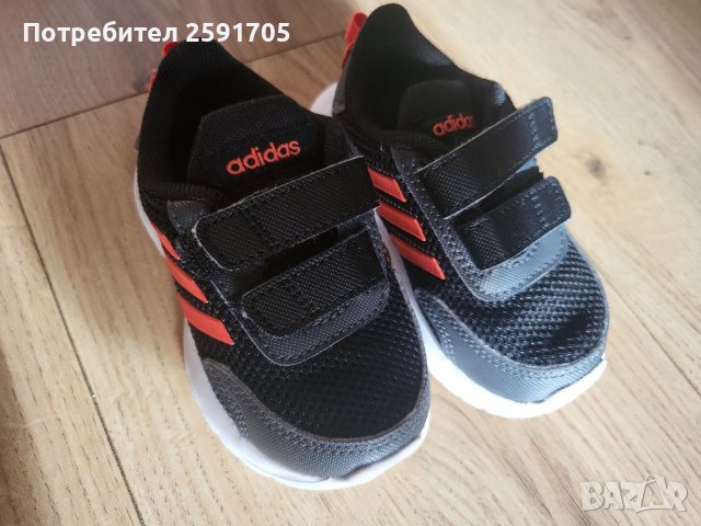 Бебешки обувки Adidas 21 и 20номер  , снимка 6 - Детски маратонки - 38684455