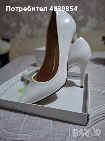 Класически бели токчета за повод – Размер 38