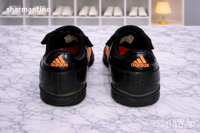 Adidas Davicto N 30 кожени 5.9 €, снимка 3 - Детски маратонки - 54056078