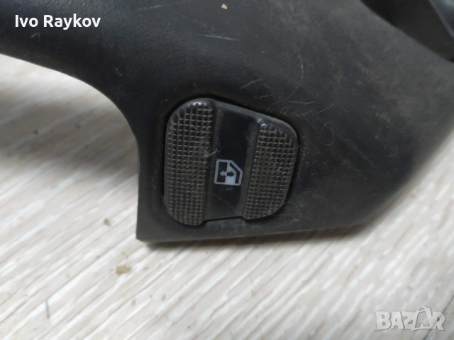 Лява , дръжка ,Бутон, копче стъкла за VW Golf MK3 , 1H0867198J , снимка 3 - Части - 53048615