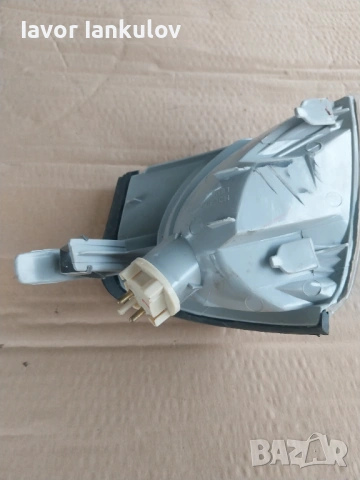 Преден десен мигач за Мерцедес Спринтер, снимка 3 - Части - 54020161