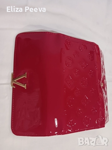 Зелена чанта