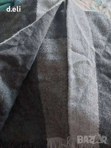 GIESSWINE 🇦🇹  Голям шал, пончо от Вълна , снимка 7 - Шалове - 47830169