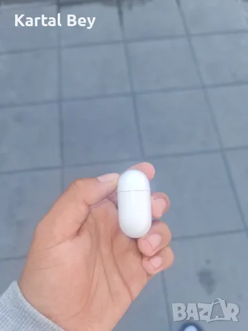 Продавам airpods от най-новите , снимка 2 - Bluetooth слушалки - 56417492