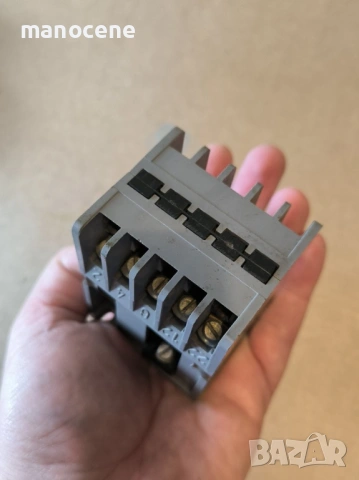 Контактори на ЕАЗ - Пловдив, снимка 13 - Ключове, контакти, щепсели - 9095831