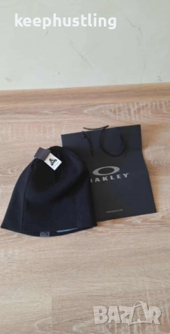Зимни Шапки OAKLEY x PALACE , снимка 3 - Шапки - 53930989