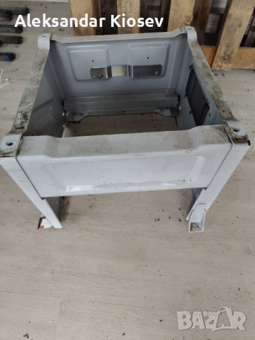 Седалка за Мерцедес спринтер 311, снимка 3 - Бусове и автобуси - 53964588