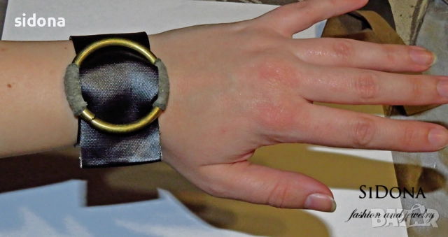 Гривни с мъниста, снимка 10 - Гривни - 14020812