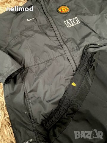 Комплект NIKE Manchester United размер L  Разпродажба 60.00лв, снимка 6 - Спортни дрехи, екипи - 38353161