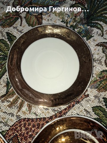 Продавам позлатен сервиз за кафе , снимка 2 - Прибори за хранене, готвене и сервиране - 42229159