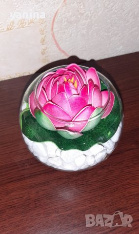 Декорация водна лилия