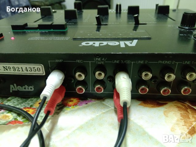 МИКСЕР ALECTO PRO-137 STEREO AUDIO MIXER 4 КАНАЛЕН+МИКРОФОНЕН ВХОД, снимка 9 - Ресийвъри, усилватели, смесителни пултове - 37705966