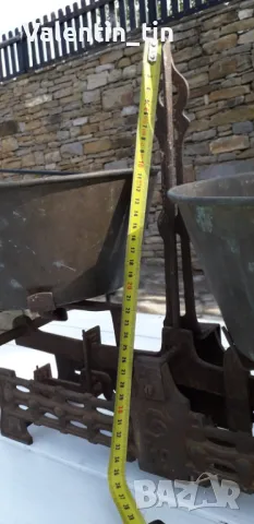 Стар кантар везна с комплект грамове, тежести без липси , снимка 5 - Антикварни и старинни предмети - 47524729