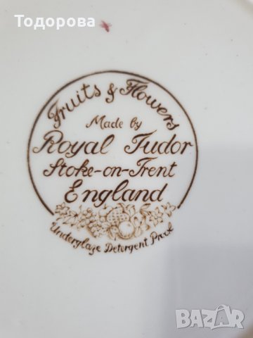 Порцеланова чиния-fruits & flowers made by royal tudor front- on-friend england , снимка 4 - Чинии - 35186663