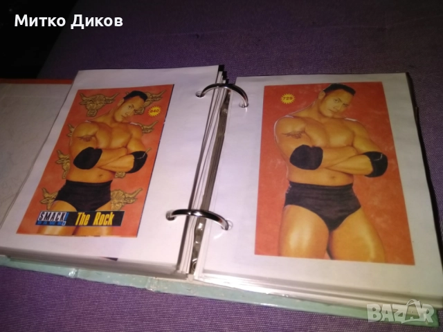 Албум с фотоси 140броя на Скалата Дуейн Джонсън 108х73мм