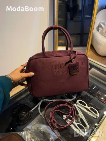 Miu Miu дамски чанти Различни цветове , снимка 2 - Чанти - 48286271