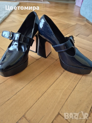 Обувки, снимка 4 - Дамски обувки на ток - 52350980