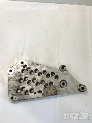 Конзола / държач за монтаж за Mercedes V280 (2001) A6382420135, снимка 2 - Части - 53899613