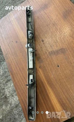 Audi a8 d3 лайсна светлини номер багажник, снимка 4 - Части - 40341751