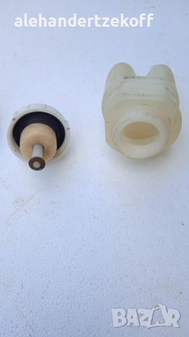 Казанче за спирачна течност за Вартбург, снимка 4 - Части - 42554022