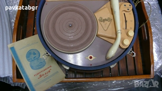 Ретро грамофон , снимка 2 - Грамофони - 53120989