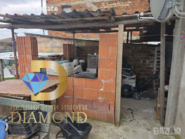 Едноетажна къща в село Средец, обл. Стара Загора, снимка 10 - Къщи - 53996947