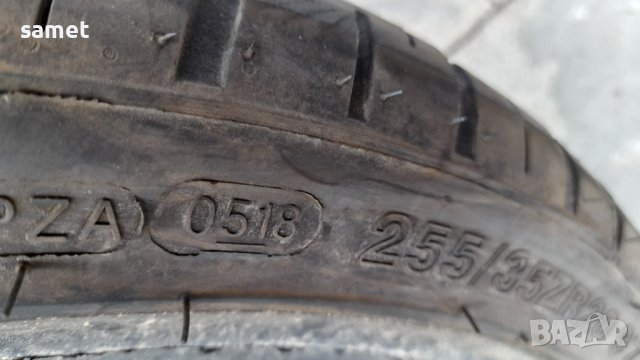 Гуми  255 35 20, снимка 2 - Гуми и джанти - 37542216