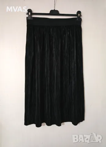 Нова черна плисирана миди пола М размер