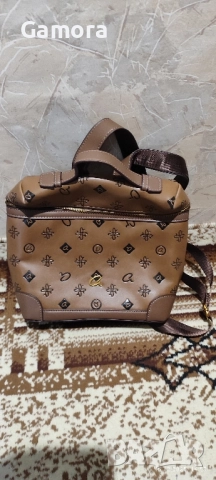 Нова дамска раница 