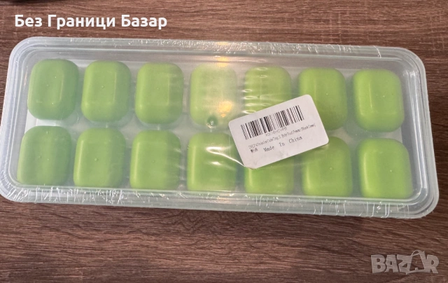 Нови Комплект 4 броя форми за лед за фризер с капаци Идеални за кухня лято напитки