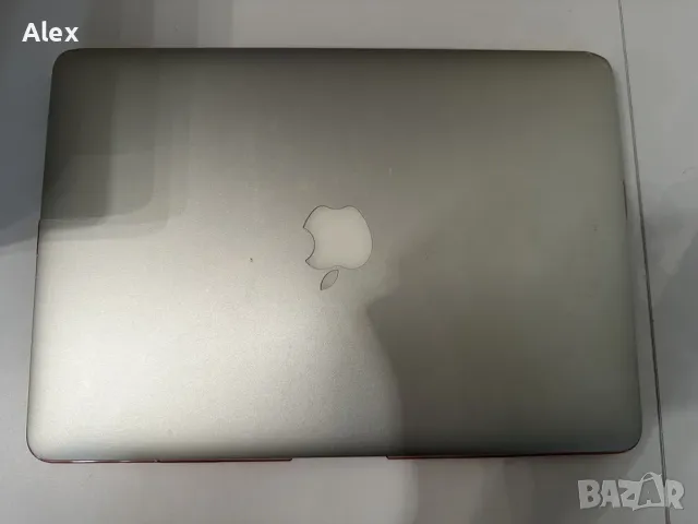 Продавам Apple Macbook Air 13.3 (i5, 8GB, 128GB)+аксесоари, снимка 4 - Лаптопи за работа - 48693657