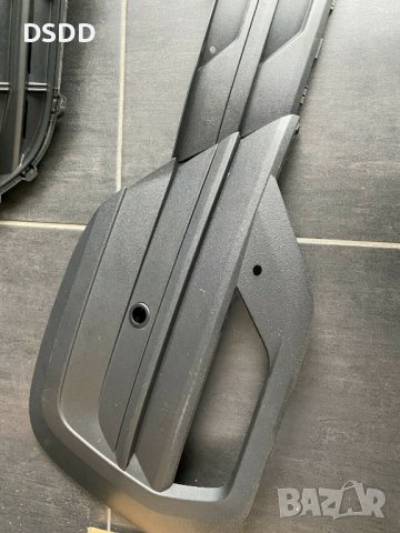 Комплект предни решетки за Volkswagen Transporter / Caravelle T6.1 2019 -, снимка 5 - Части - 37342291