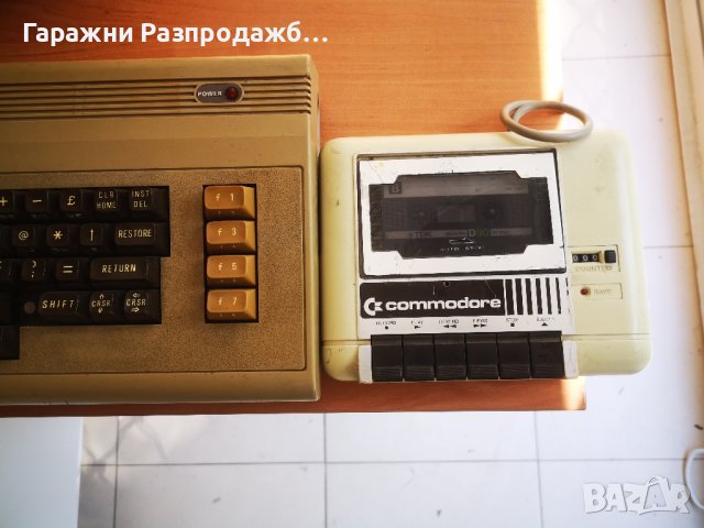 Comodore 64 , Работещ. Ретро за колекция, снимка 2 - Антикварни и старинни предмети - 42915742