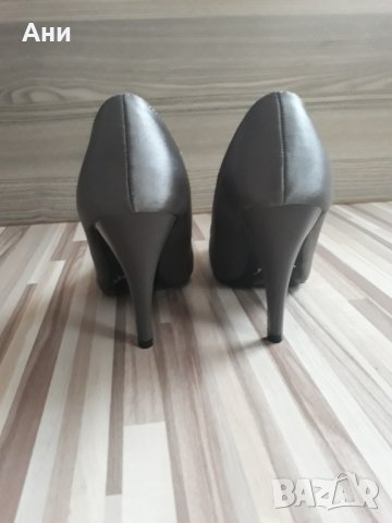 Дамски обувки, снимка 2 - Дамски обувки на ток - 30058675