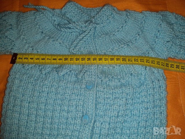 Бебешки комплект ръчно плетиво , снимка 3 - Жилетки и елечета за бебе - 31048155
