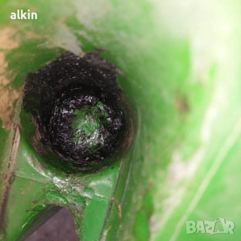 Лепене резервоар за jonh dere