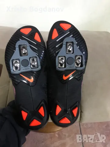Дамски обувки за колоездене ,,Nike” номер 39, снимка 4 - Маратонки - 48981167