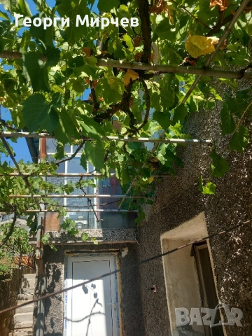 Продавам къща в Перник, кв.Варош -собственик , снимка 9 - Къщи - 52363455