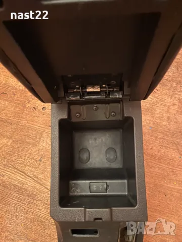 Подлакътник за Грейт Уол Хоър 5/ Great Wall Hover H5, снимка 5 - Части - 48445524