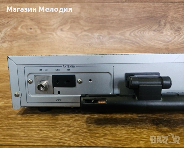 Тунер JVC T-X200L – Надежден дигитален тунер с отлично приемане, снимка 10 - Декове - 54143587