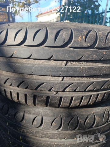 Продавам гуми, снимка 2 - Гуми и джанти - 52402830