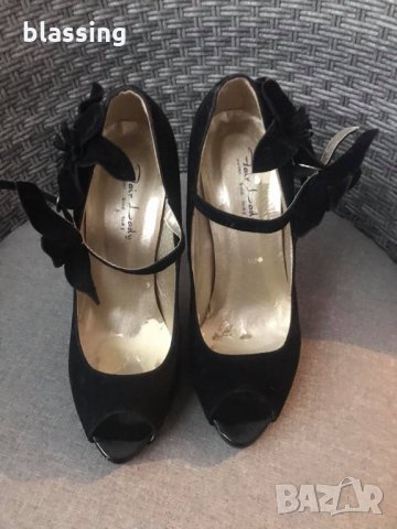 Високи обувки, снимка 16 - Дамски обувки на ток - 31777976