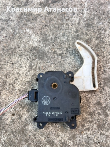 AE063700-8930.Моторче клапа парно за Тойота корола версо. 2004-2008г, снимка 1