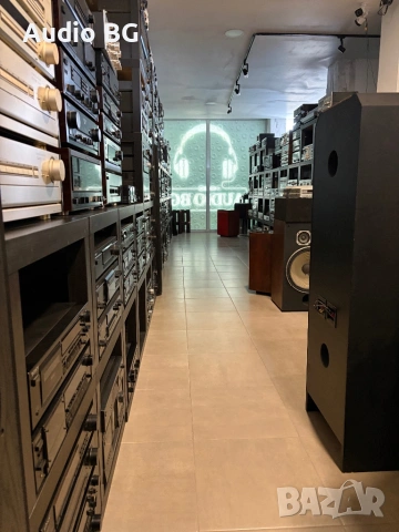 Technics,Sony,Akai,Nakamichi,Pioneer