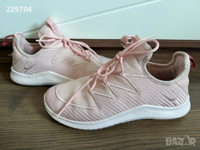 Дамски маратонки Nike free TR Ultra, снимка 8 - Маратонки - 56057476
