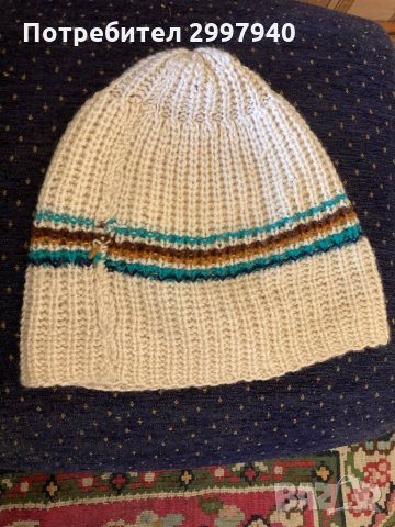 Зимна шапка ръчно плетена, снимка 11 - Шапки - 33755102