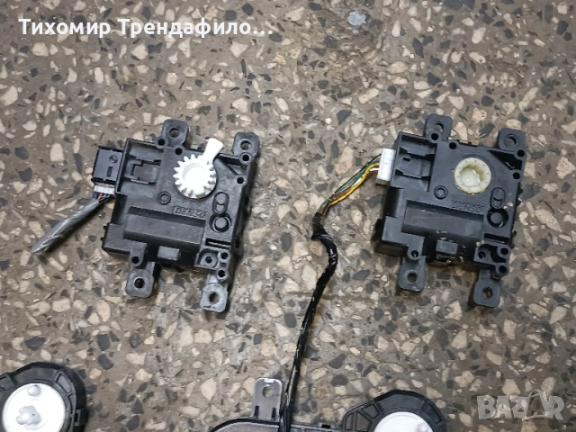 моторчета климатроник Тойота 2021г 063800-9004 PLS -120лв. 063800-2031 PLS 100лв. denso, снимка 2 - Части - 52381315